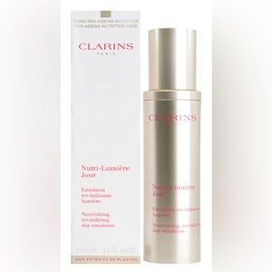 Nutri-Lumiere Jour
Nourishing, Revitalizing Day Emulsion